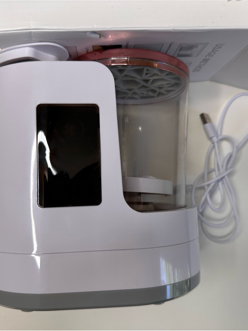 Electric Makeup Brush Cleaner - White with Rose Gold Accent - Picture 6 of 9